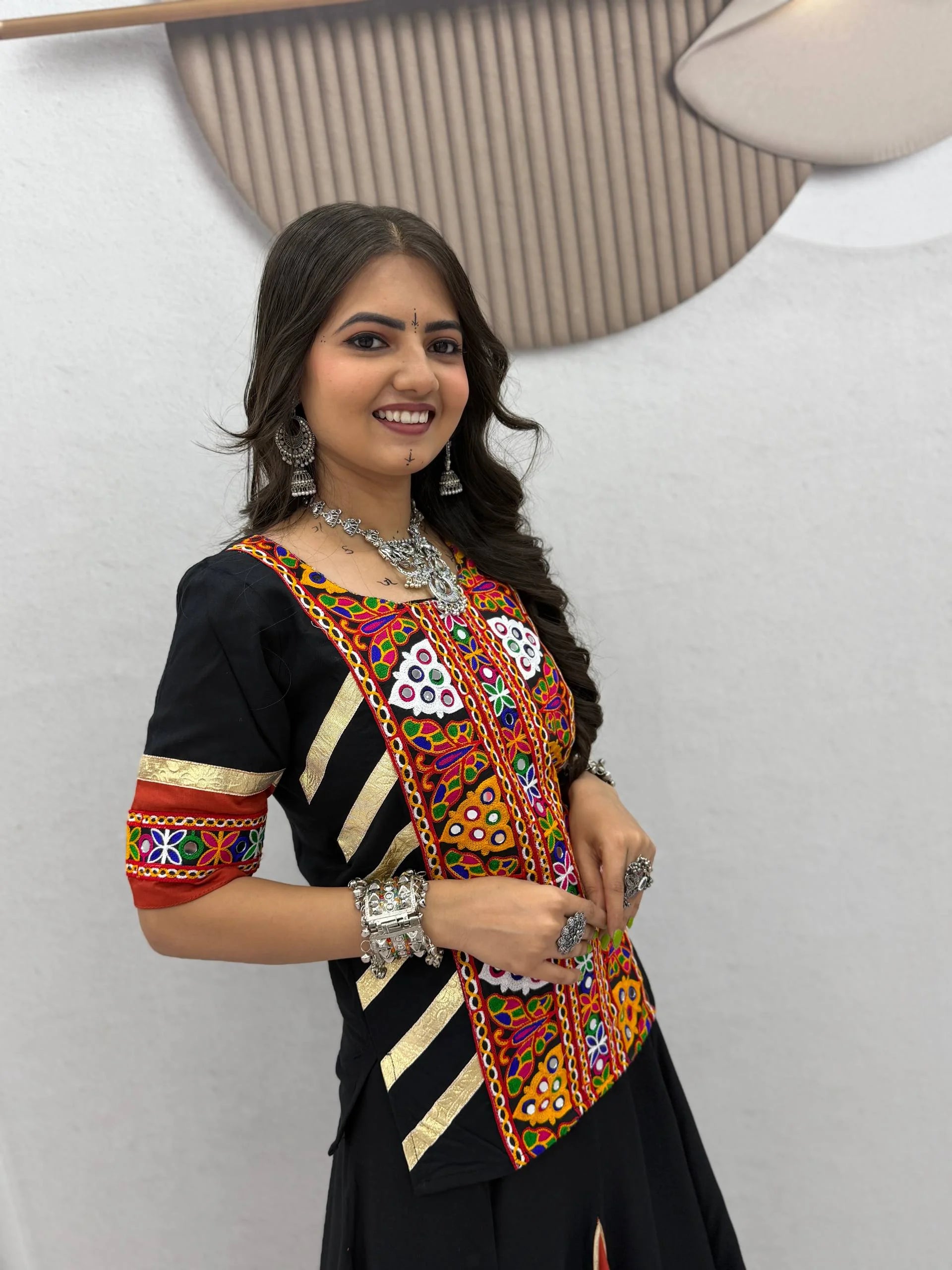 navratri kediyu lehenga black mirror work close-up