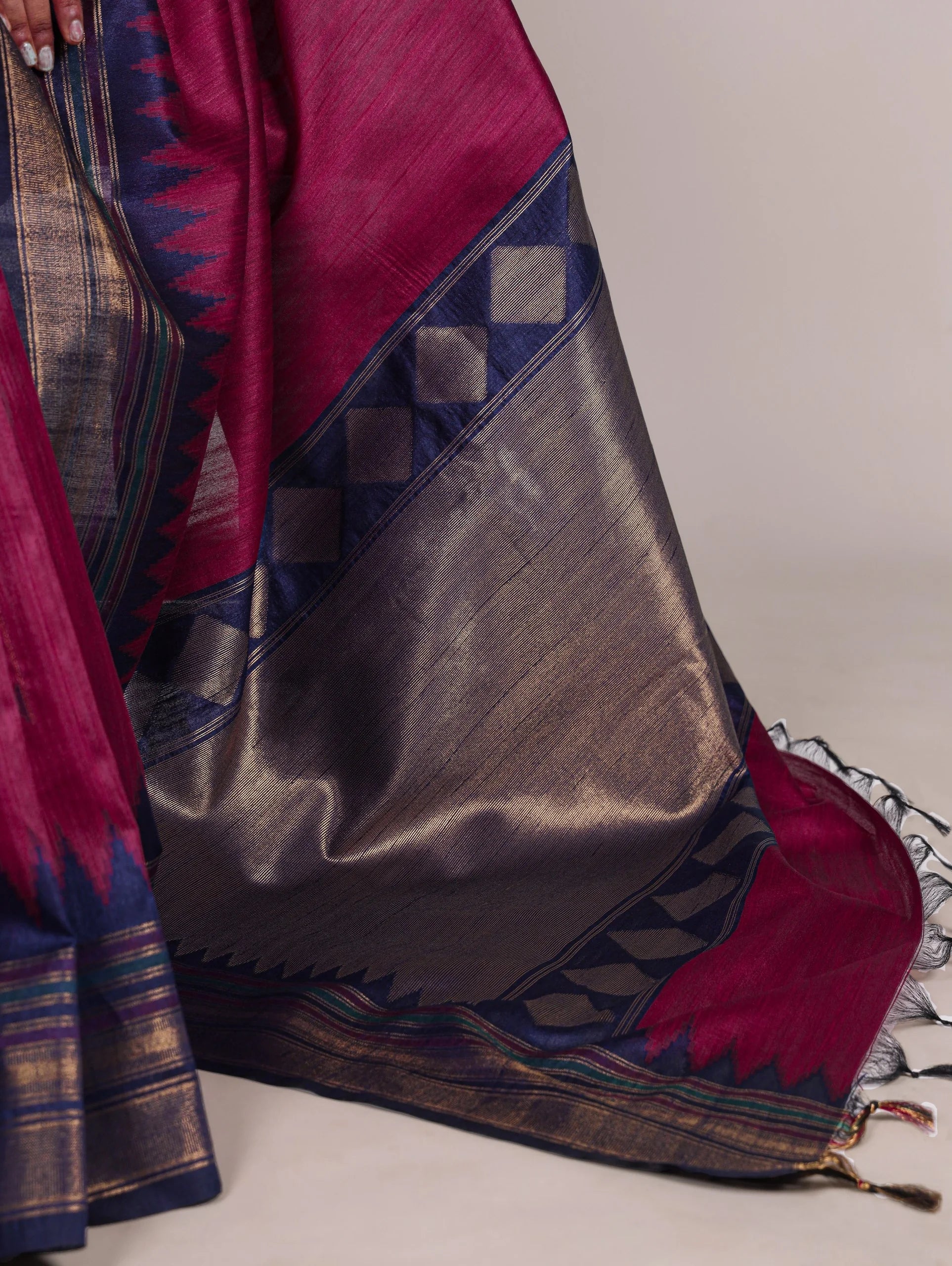 cream bhagalpuri silk saree black zari border full body seated