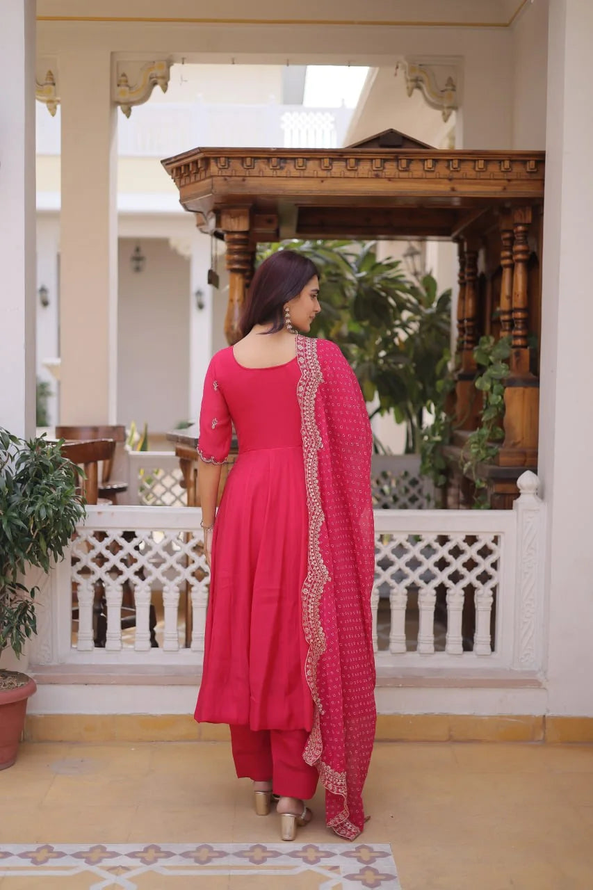 rani pink mul chanderi kurta set back view with dupatta