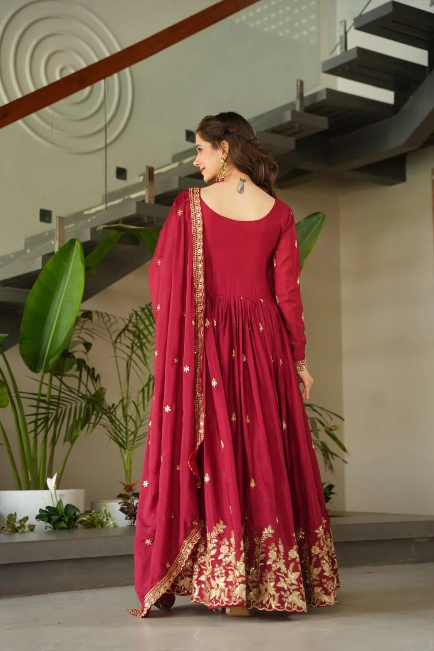 rani pink anarkali gown back view with gold hem