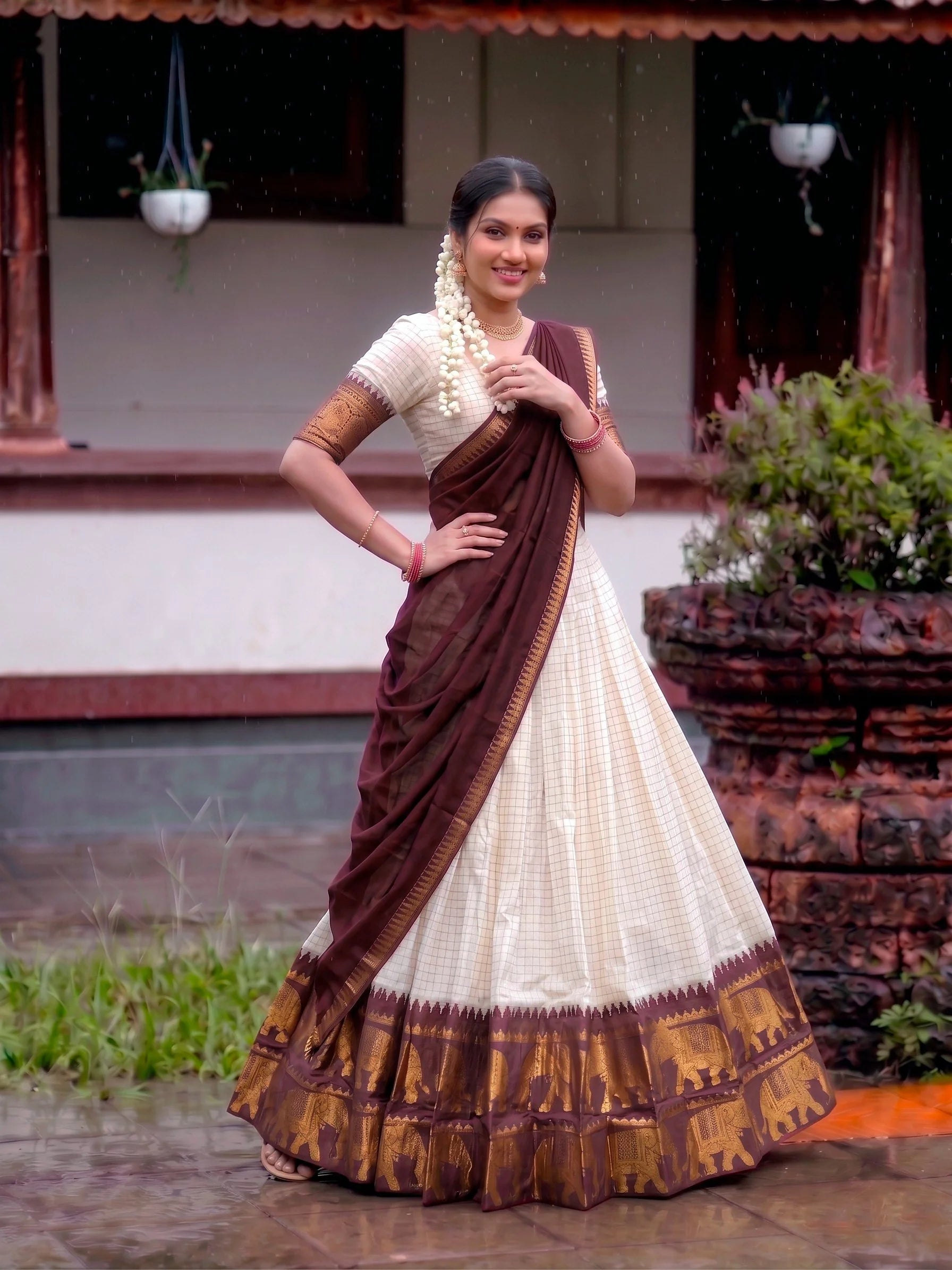 Cream poly cotton lehenga rani pink dupatta lace border close-up