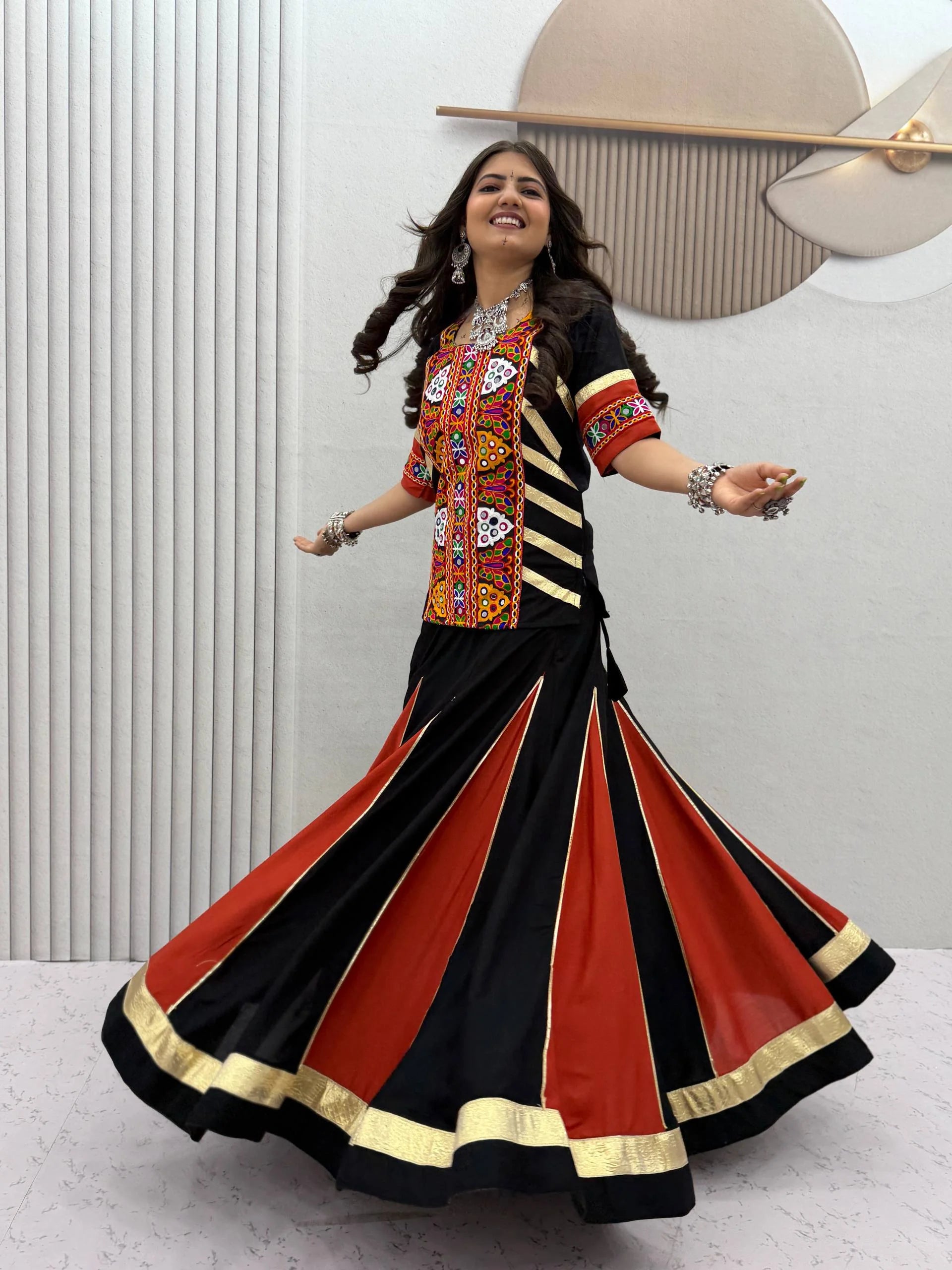 navratri kediyu lehenga black red lehenga full body twirl