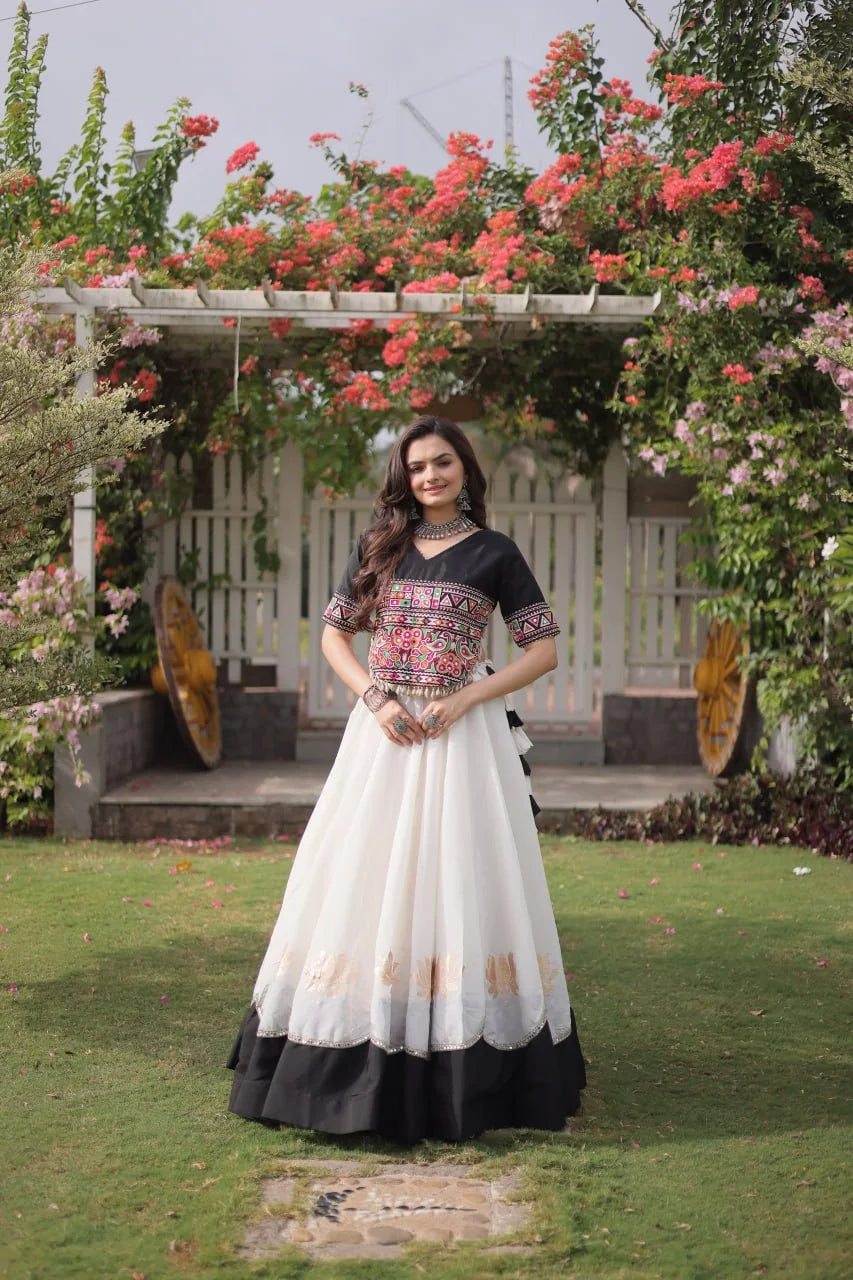 Navratri lehenga choli red lehenga black border lotus gota work front
