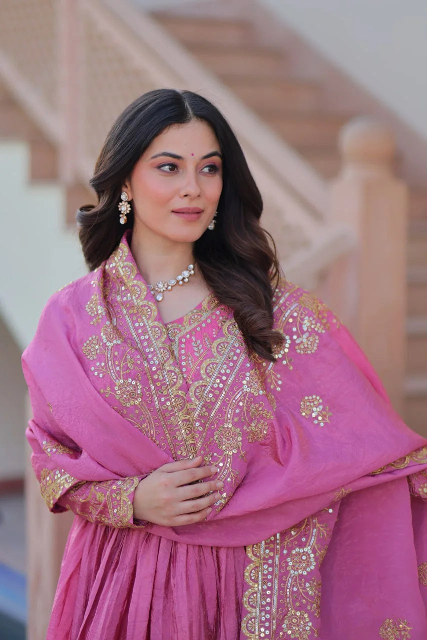 pink gold crush anarkali dupatta embroidery detail closeup